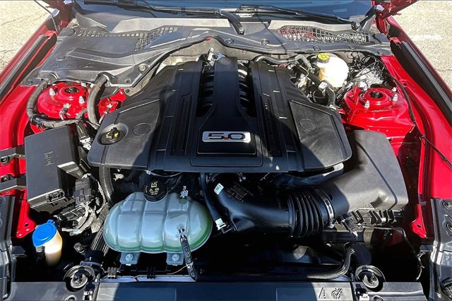 Used 2022 Ford Mustang GT w/ Equipment Group 301A image 9