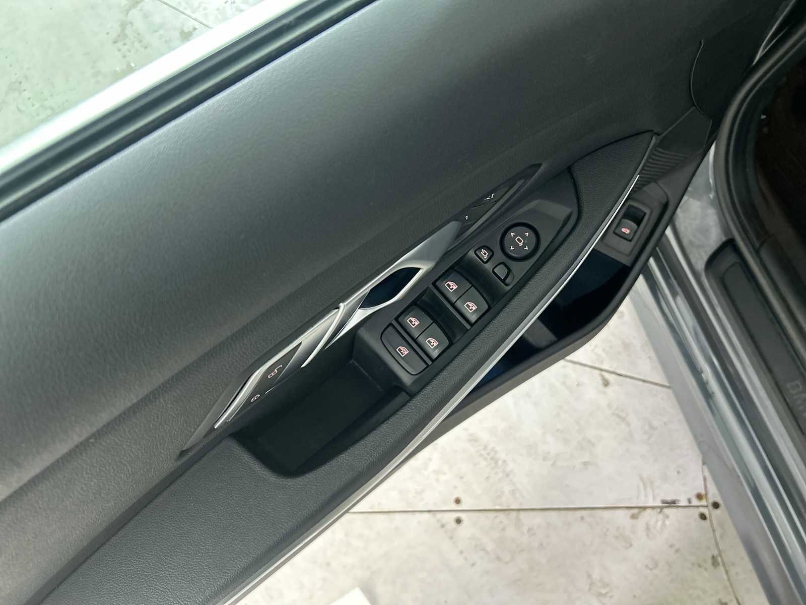 Used 2021 BMW 330e xDrive w/ Premium Package image 15