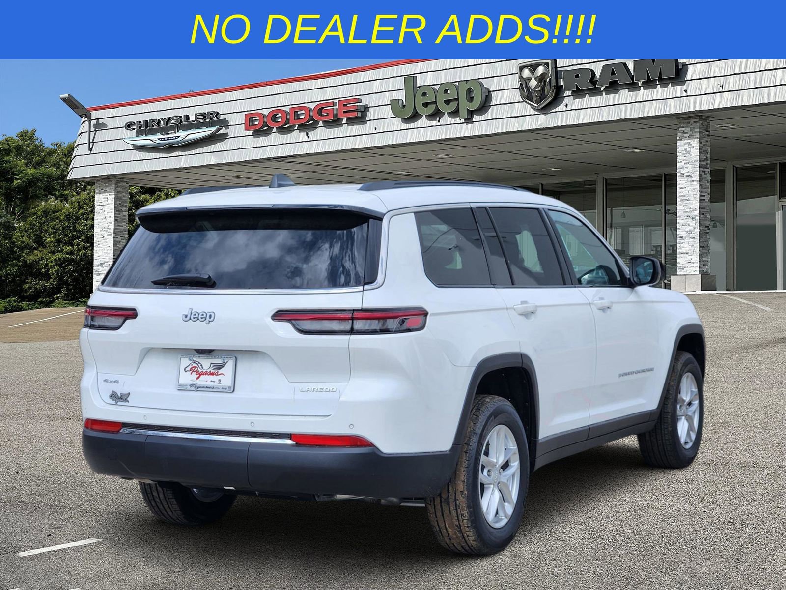 New 2025 Jeep Grand Cherokee L Laredo w/ Trailer Tow Package image 5