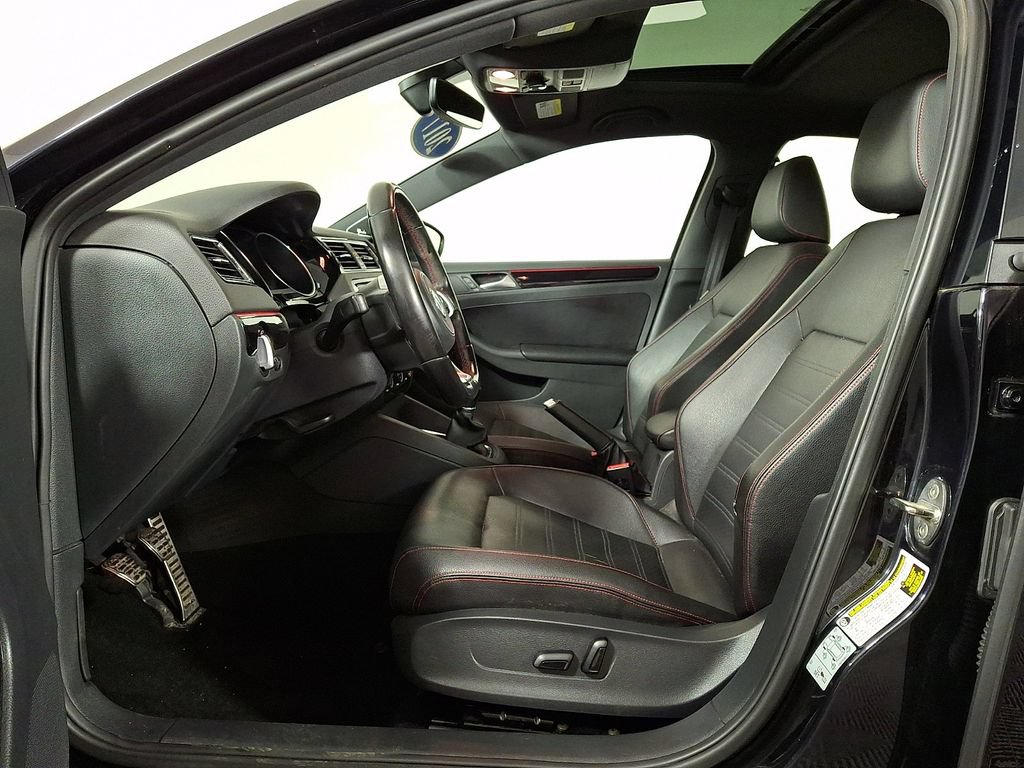 Used 2017 Volkswagen Jetta GLI FWD image 15