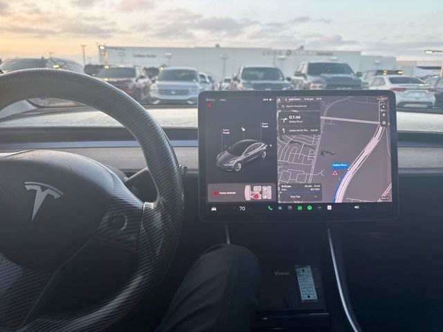 Used 2018 Tesla Model 3 Long Range RWD image 5