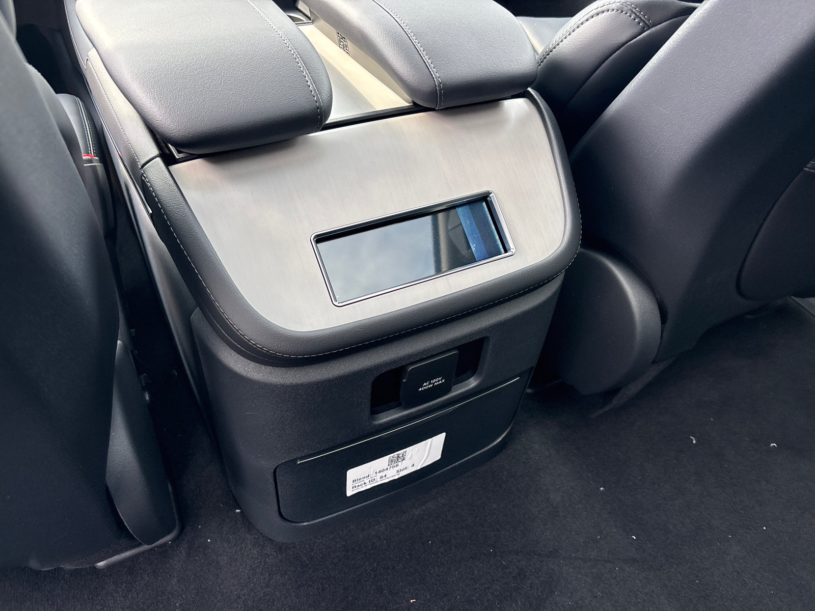 New 2026 Lincoln Navigator Reserve AWD/4WD image 32