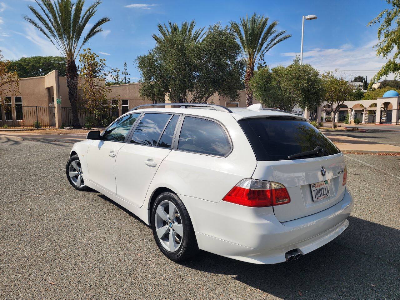 Used 2006 BMW 530xi Wagon AWD/4WD image 5