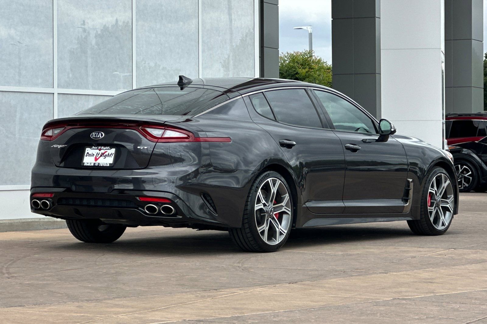 Used 2019 Kia Stinger GT2 RWD image 4