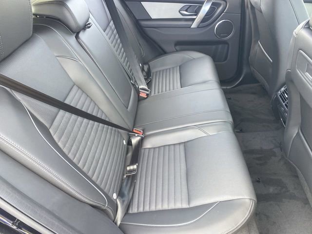 Used 2025 Land Rover Discovery Sport Dynamic SE image 12