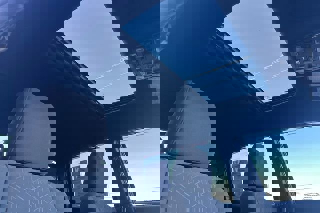 Used 2016 Toyota Tacoma TRD Off-Road w/ Premium & Technology Package image 18