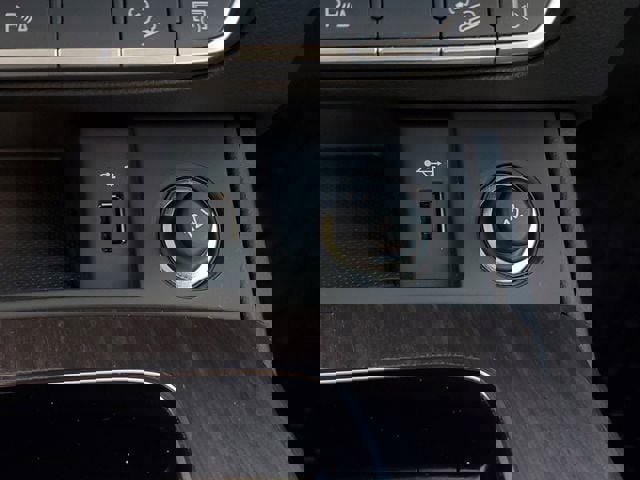 Used 2024 Audi Q5 2.0T Premium w/ Convenience Package image 31