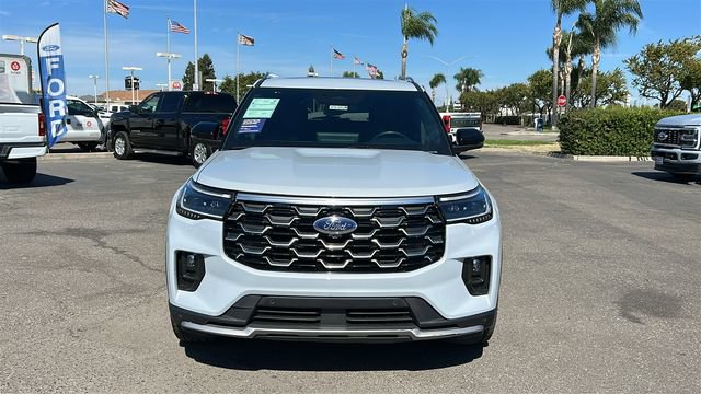 Certified 2025 Ford Explorer Platinum w/ LUX Leather Package AWD/4WD image 9