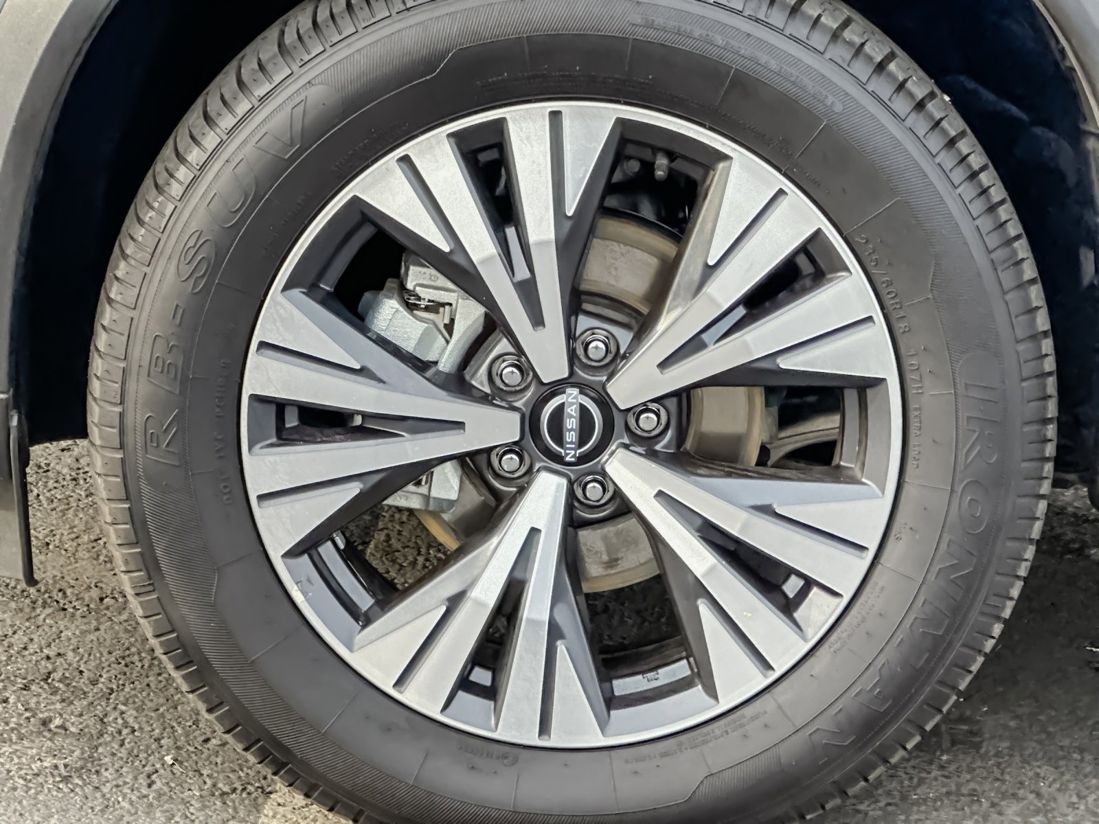 Used 2023 Nissan Rogue SV image 26