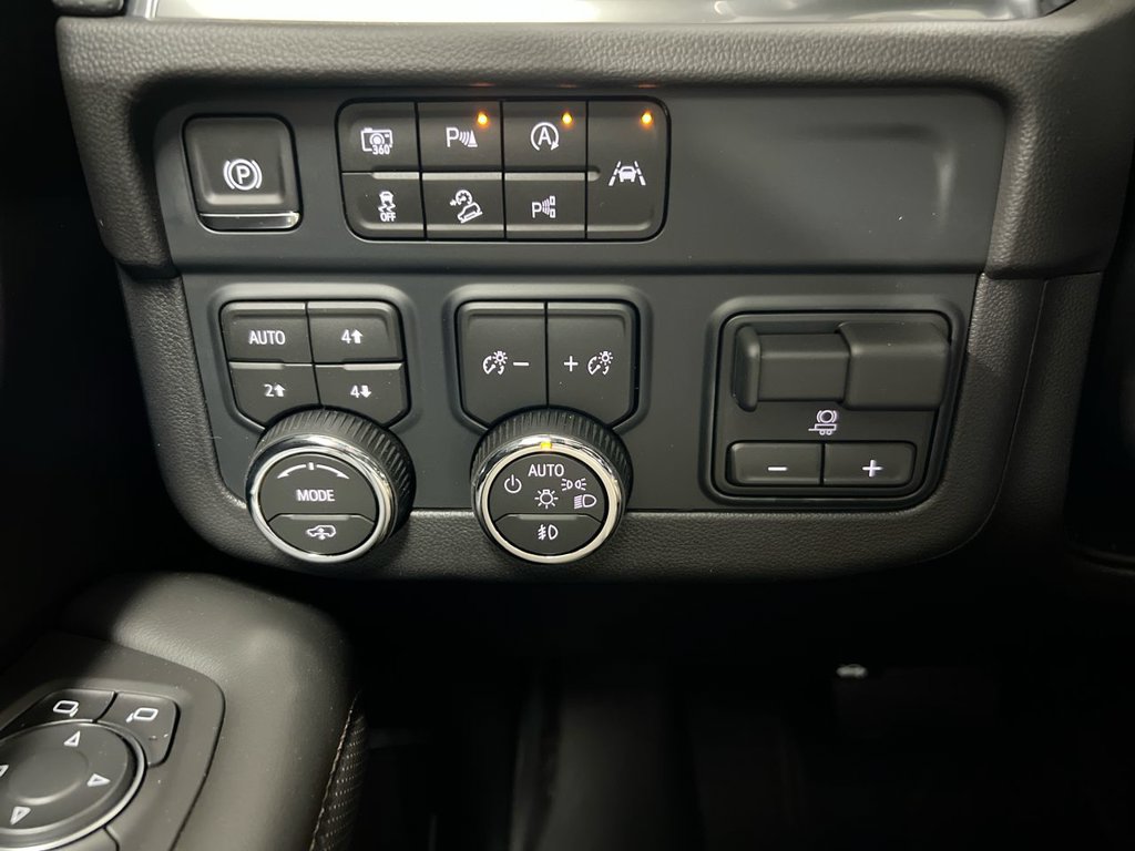 New 2027 Chevrolet Tahoe High Country AWD/4WD image 19