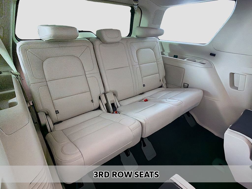 Used 2021 Lincoln Navigator Reserve w/ Luxury Package image 10