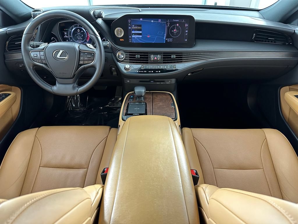 Used 2022 Lexus LS 500 AWD image 4