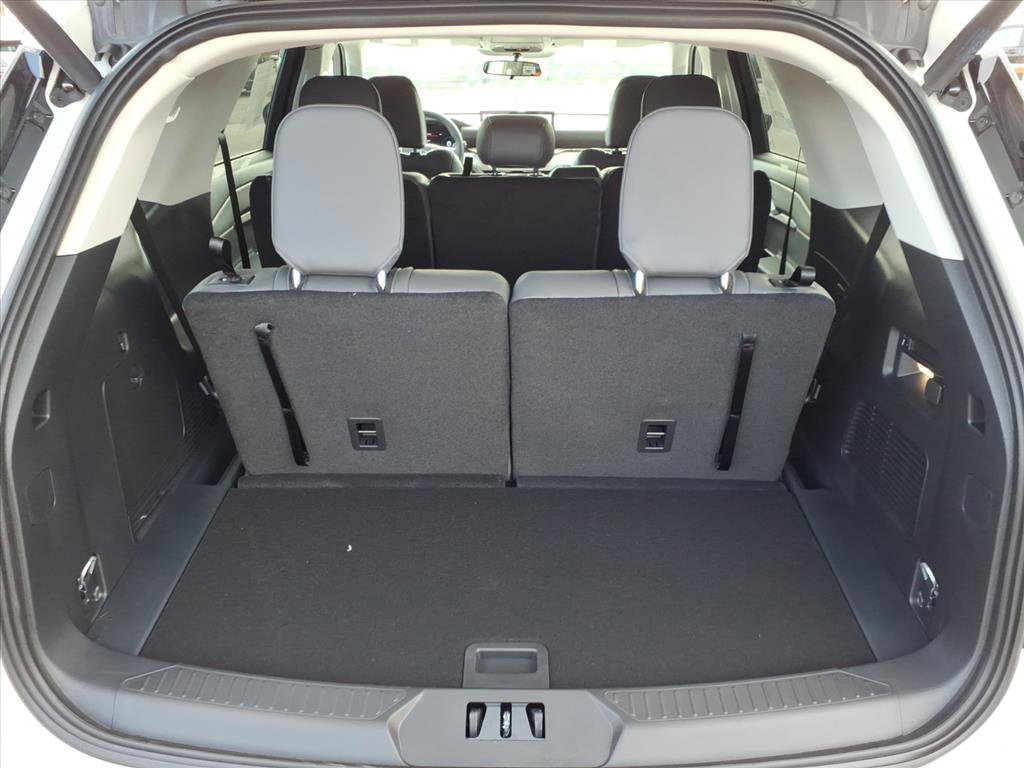 New 2026 Ford Explorer Active image 11