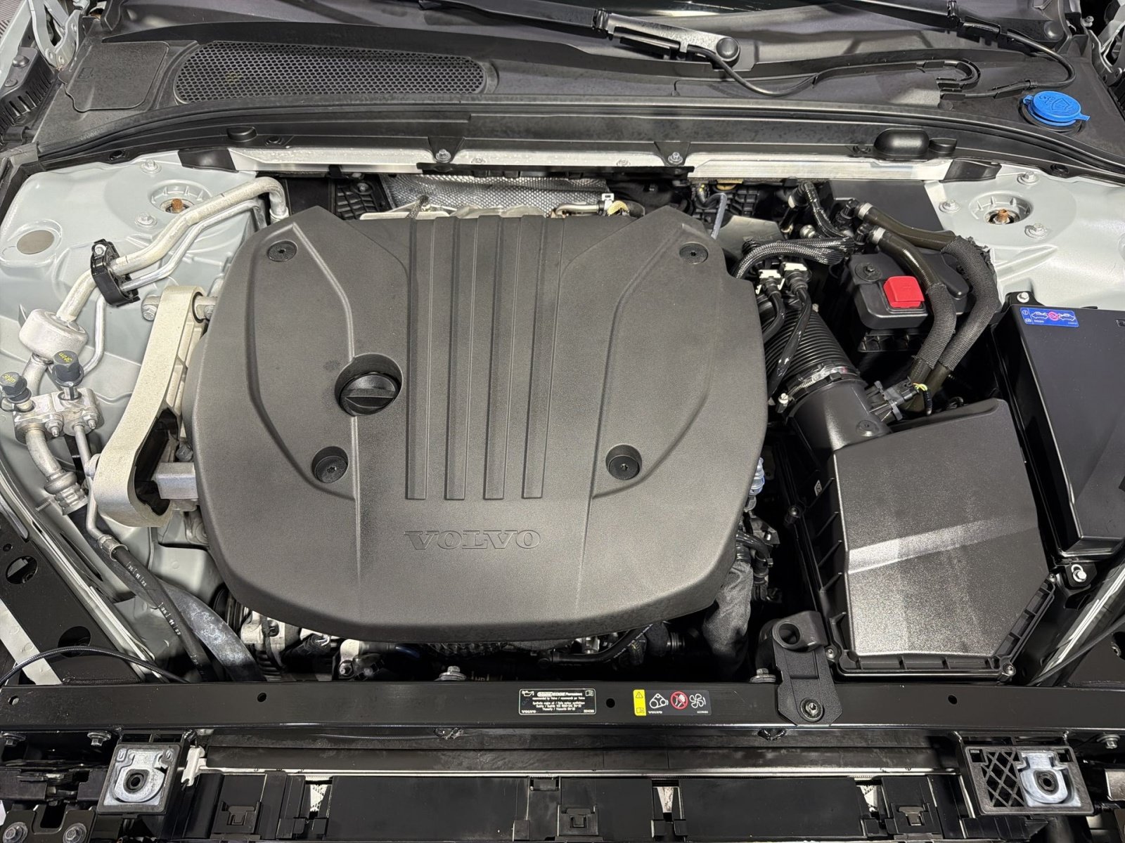 Used 2024 Volvo S60 B5 Plus AWD/4WD image 30