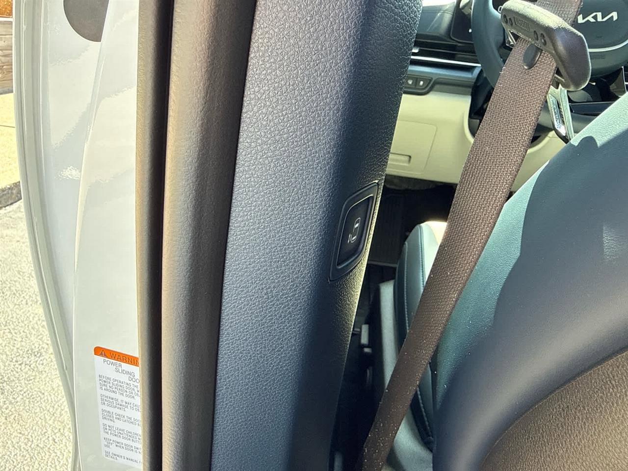 Used 2026 Kia Carnival SX image 25