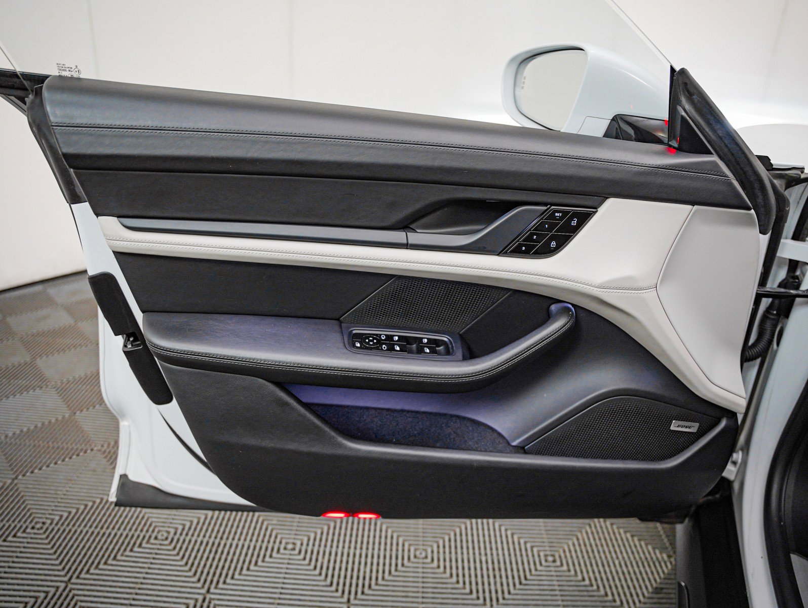 Certified 2021 Porsche Taycan Turbo image 24