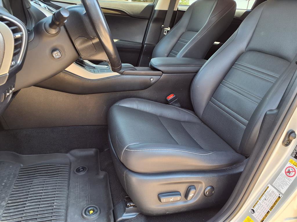 Used 2016 Lexus NX 200t FWD image 19