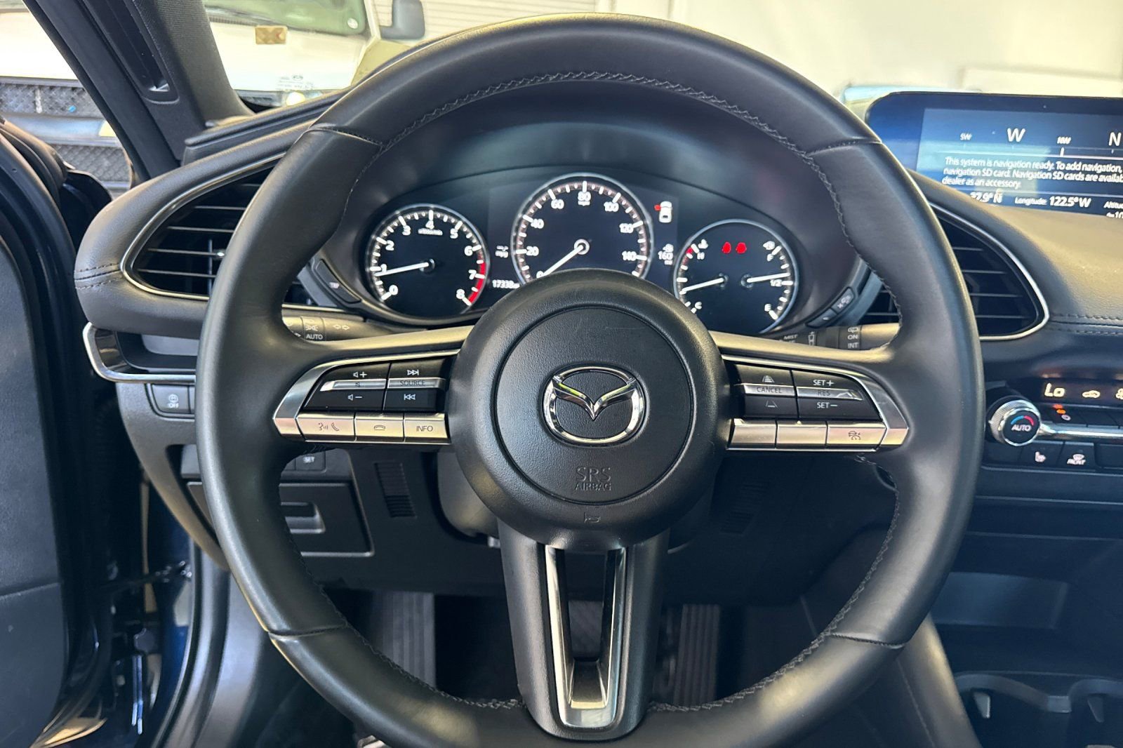 Used 2023 MAZDA MAZDA3 s FWD image 25