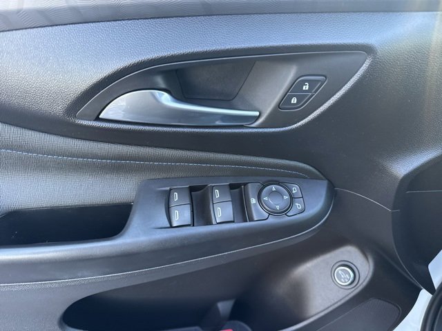 Used 2024 Buick Envista Sport Touring w/ Convenience I Package image 9