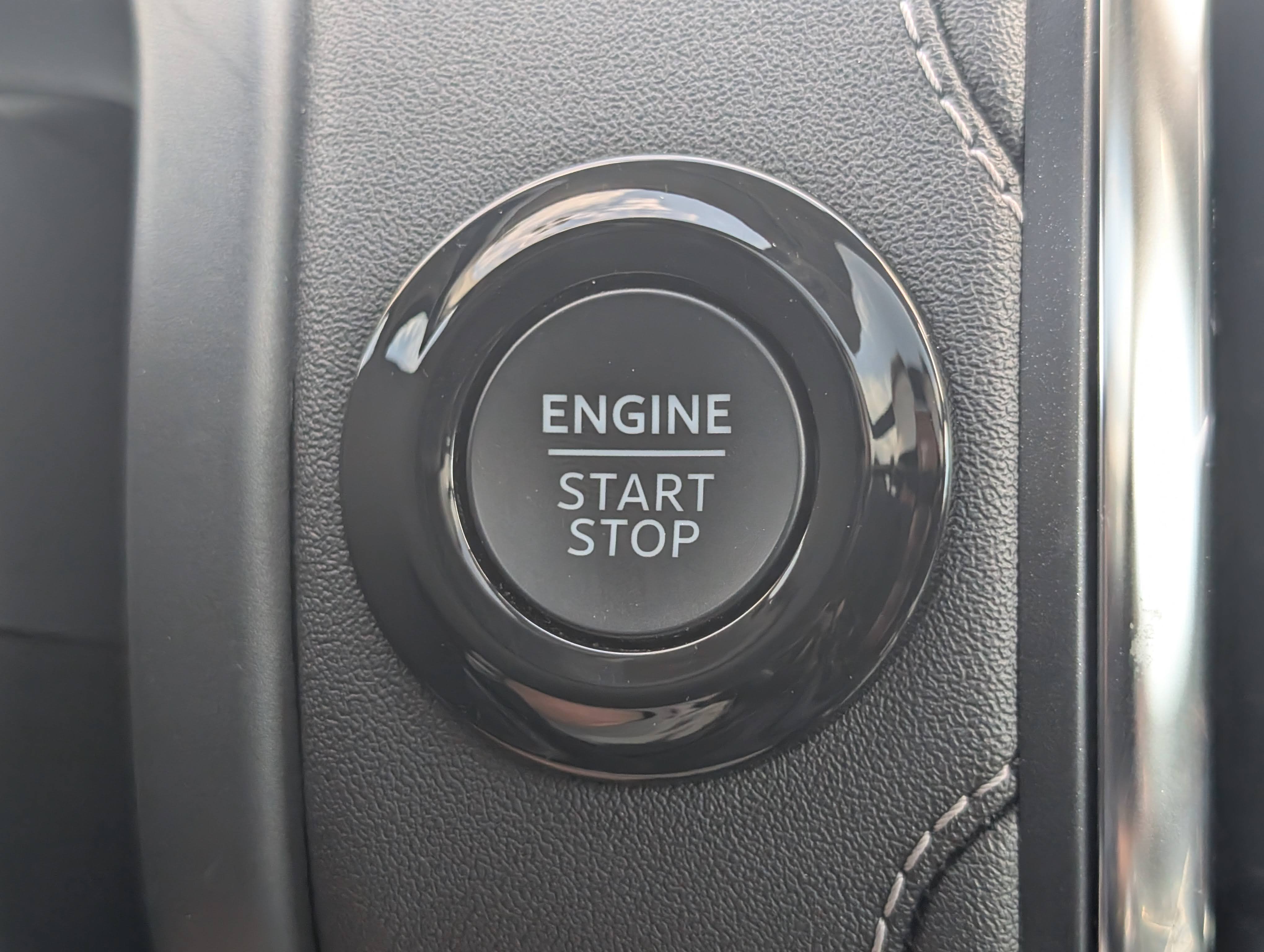 Used 2025 Ford Expedition Platinum AWD/4WD image 32