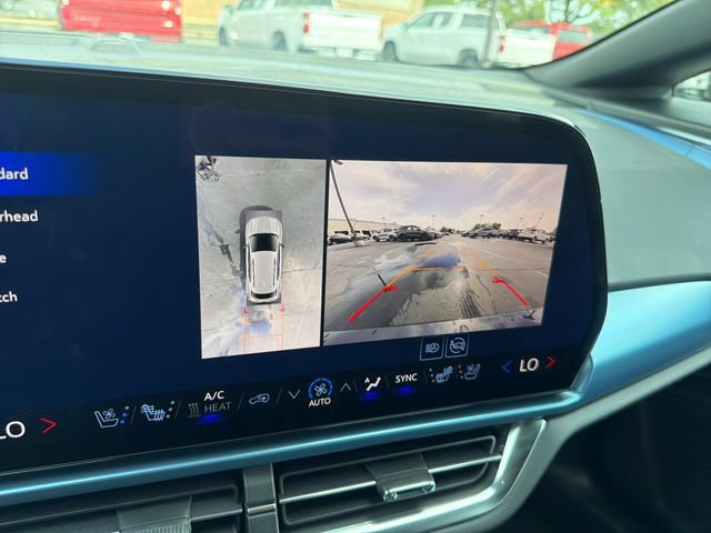 Certified 2024 Chevrolet Equinox EV LT FWD image 19