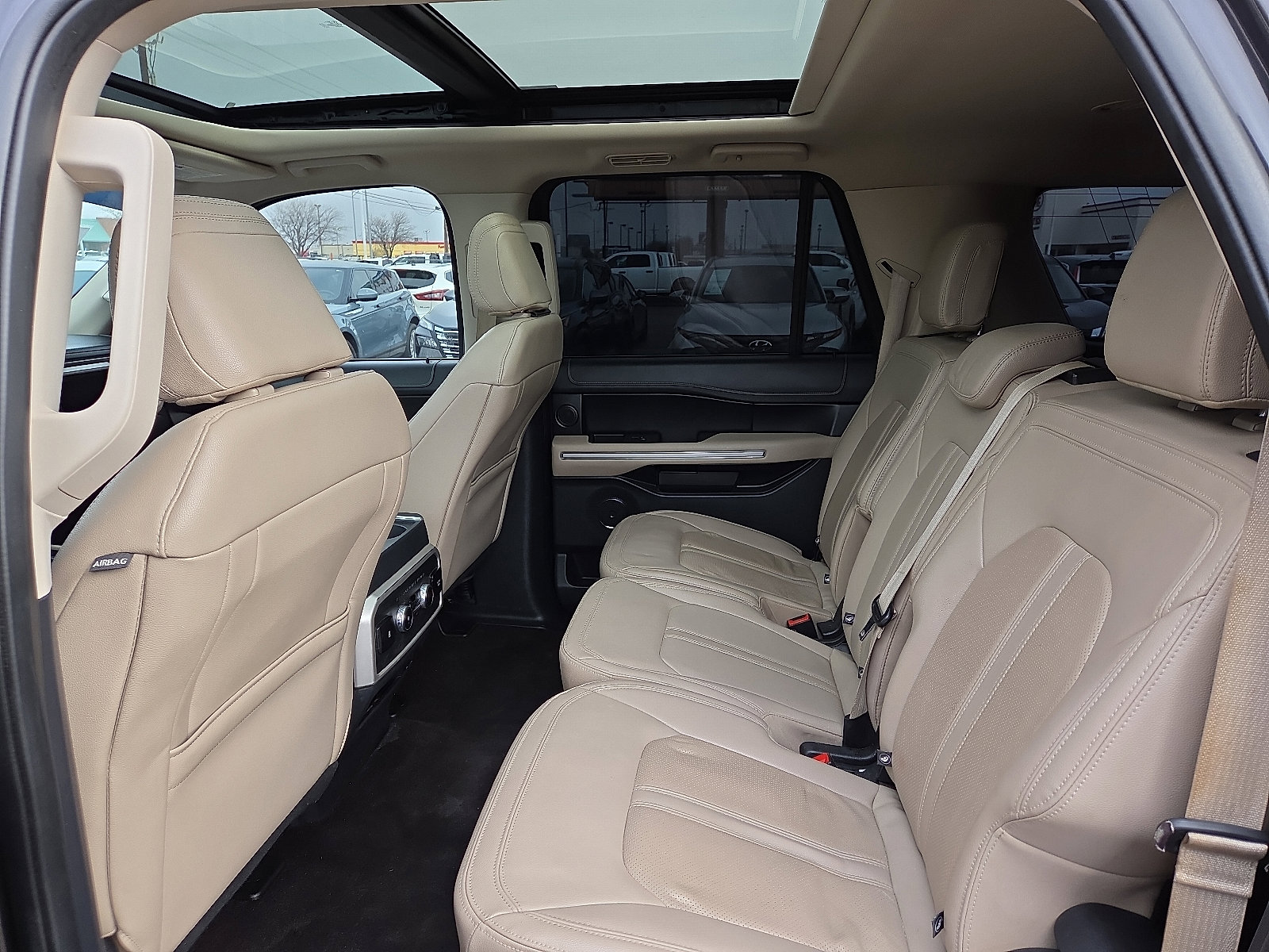 Used 2022 Ford Expedition Max Limited AWD/4WD image 9