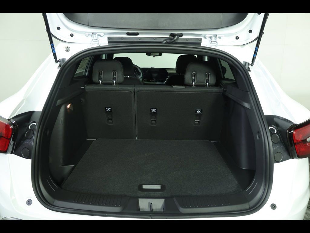 New 2026 Chevrolet Trax RS image 12