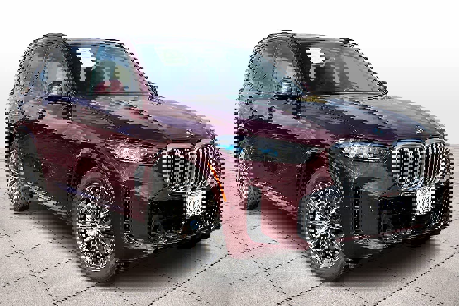 Used 2024 BMW X5 xDrive50e w/ M Sport Package image 2