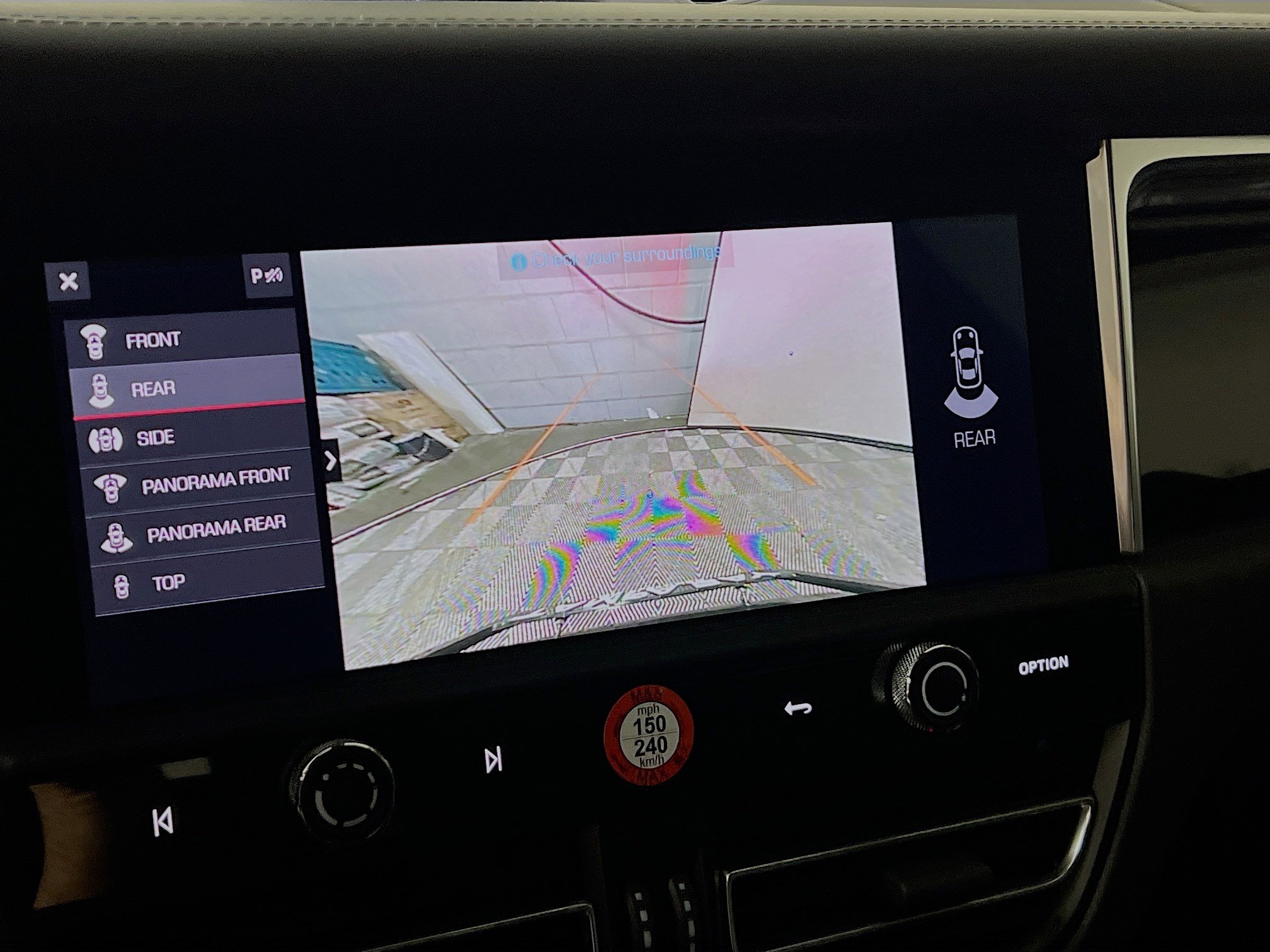 Used 2025 Porsche Macan Turbo image 28