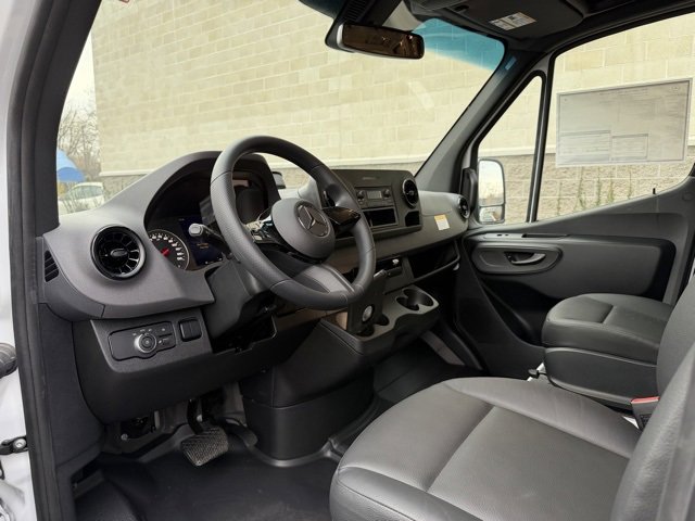 New 2025 Mercedes-Benz Sprinter 2500 image 9