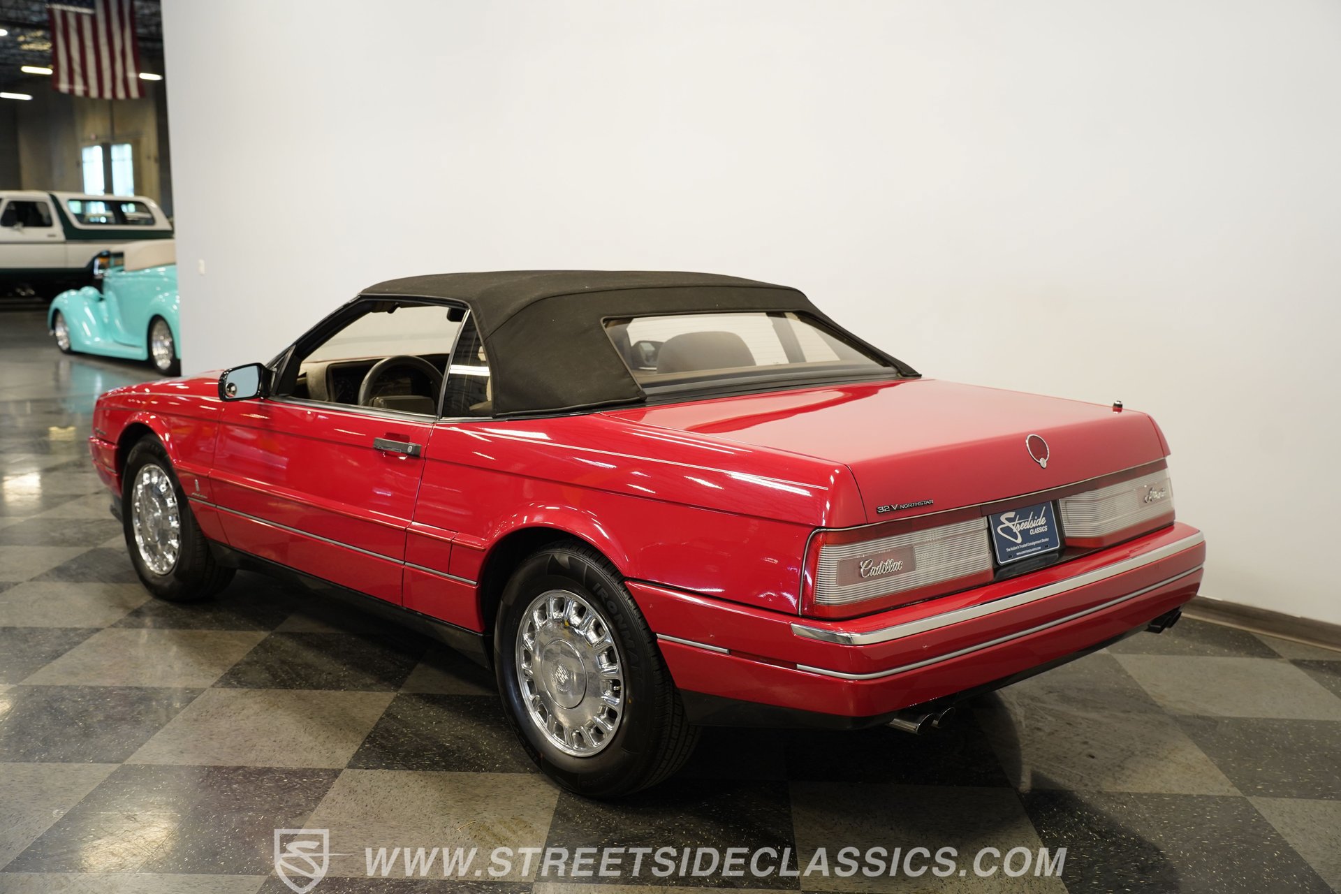 Used 1993 Cadillac Allante FWD image 10