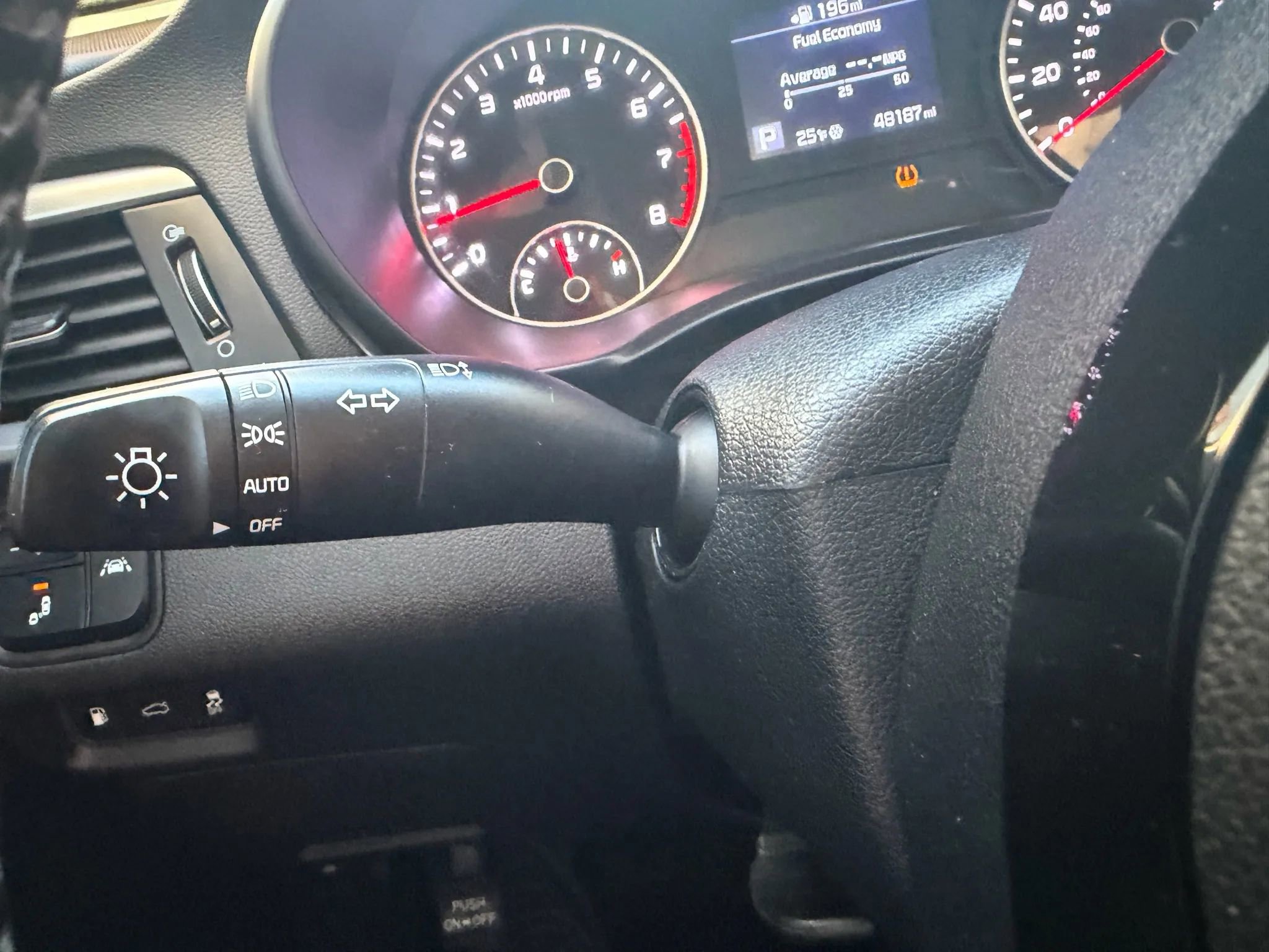 Used 2019 Kia Optima LX w/ LX Premium Package image 16