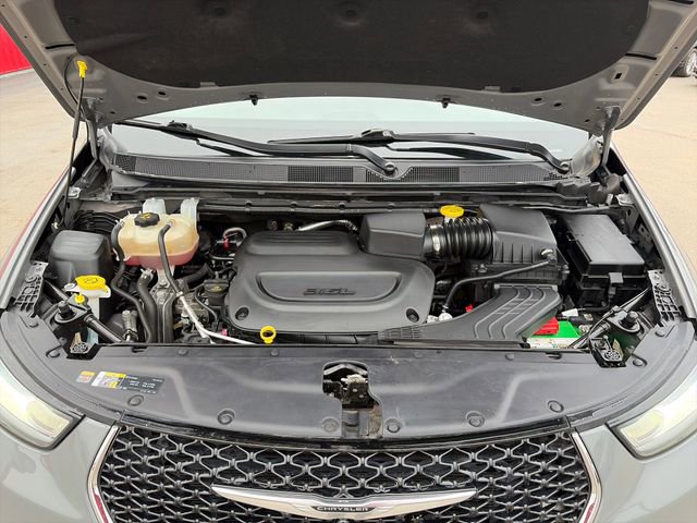 Used 2022 Chrysler Pacifica Touring AWD/4WD image 50