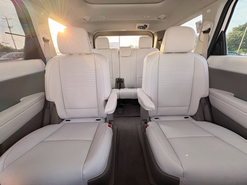 New 2027 Hyundai Palisade Limited FWD image 31