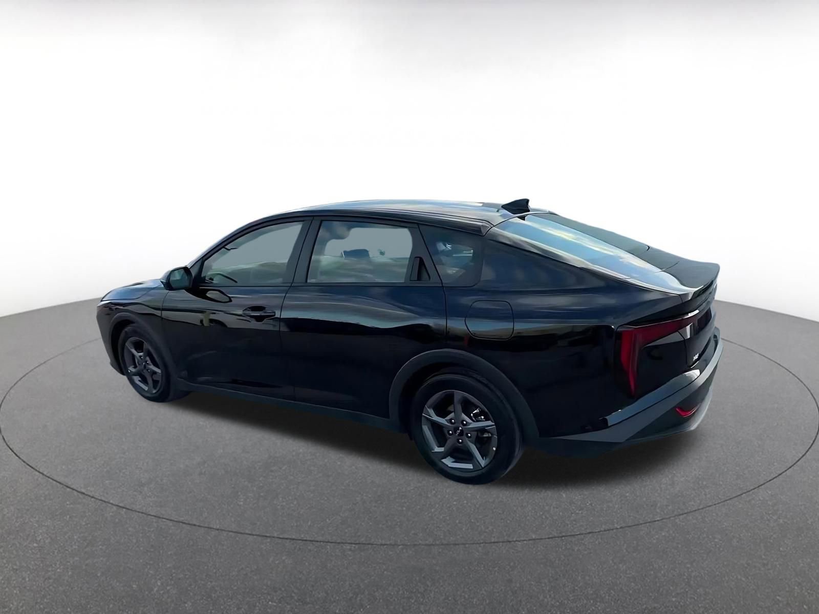 Used 2025 Kia K4 LXS image 10