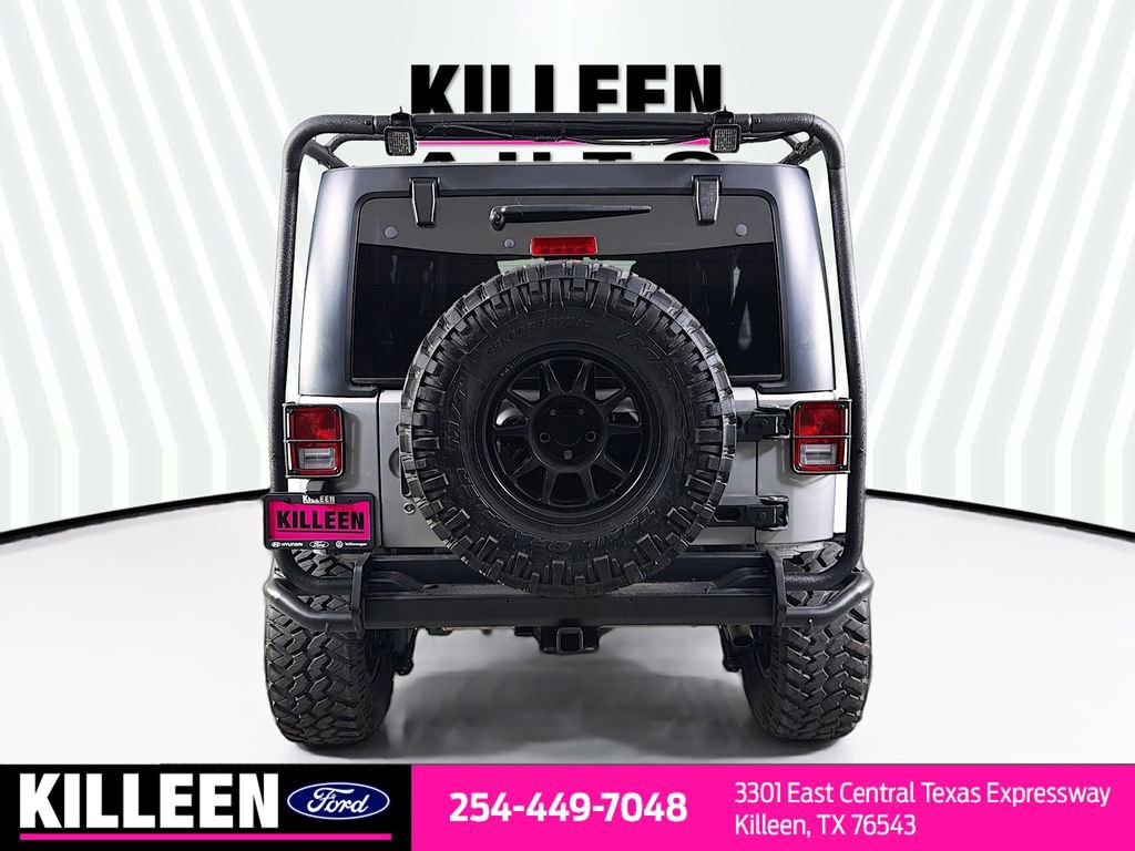 Used 2017 Jeep Wrangler Unlimited Sahara image 7