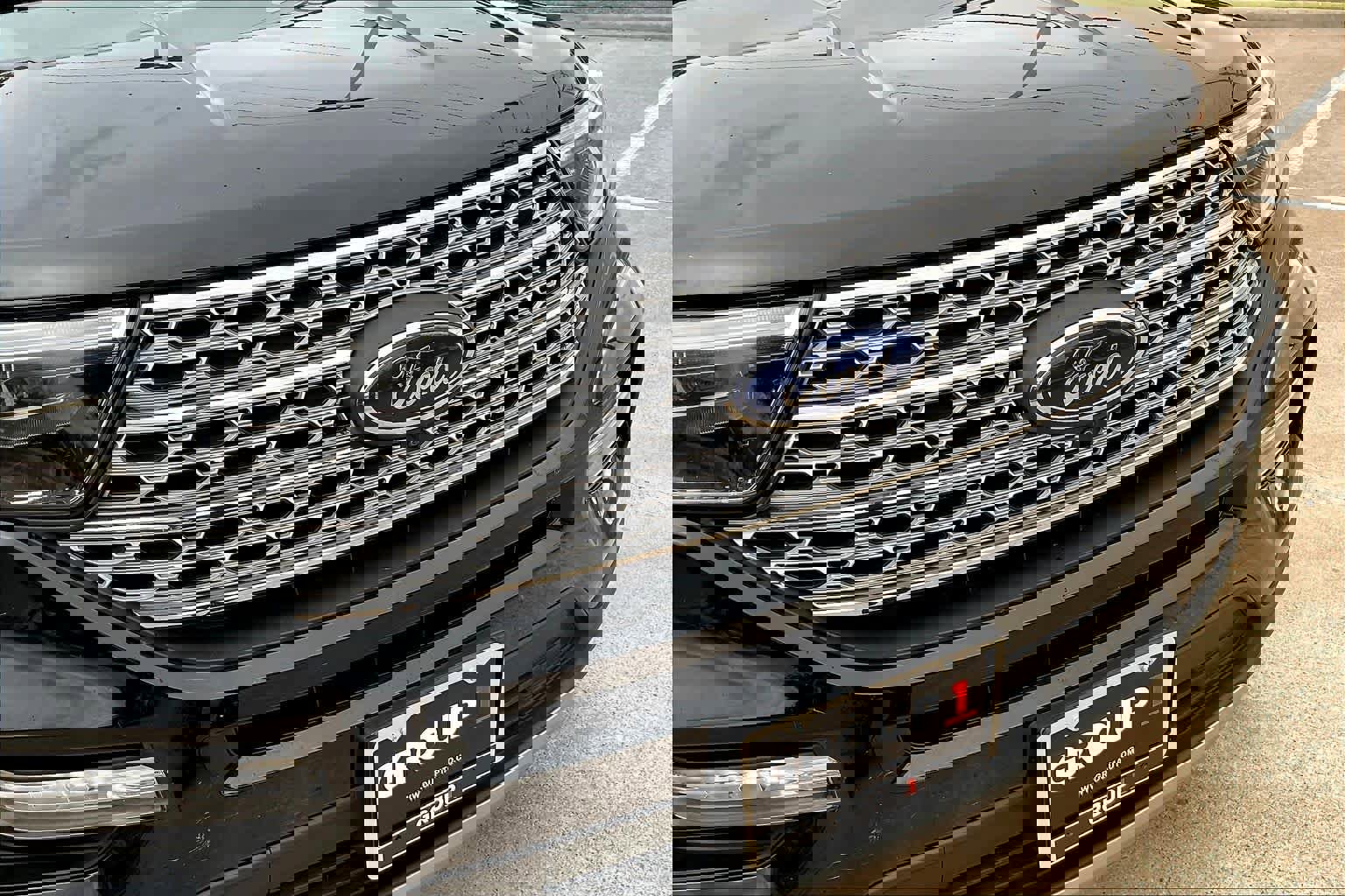 Used 2024 Ford Explorer Limited image 27