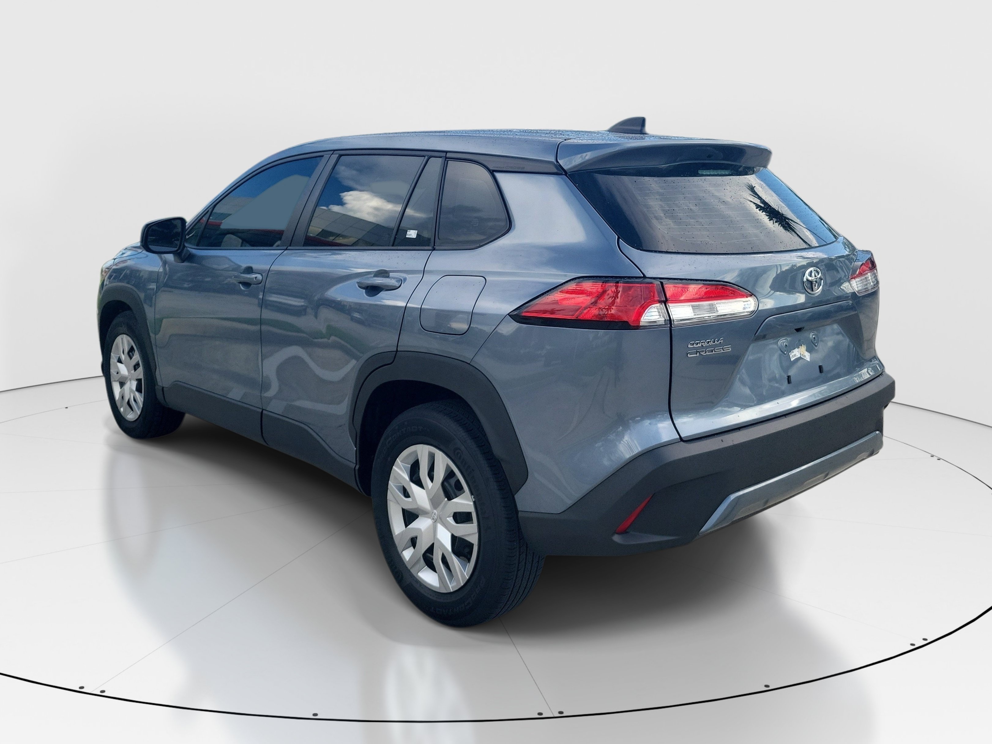 Certified 2024 Toyota Corolla Cross L FWD image 5