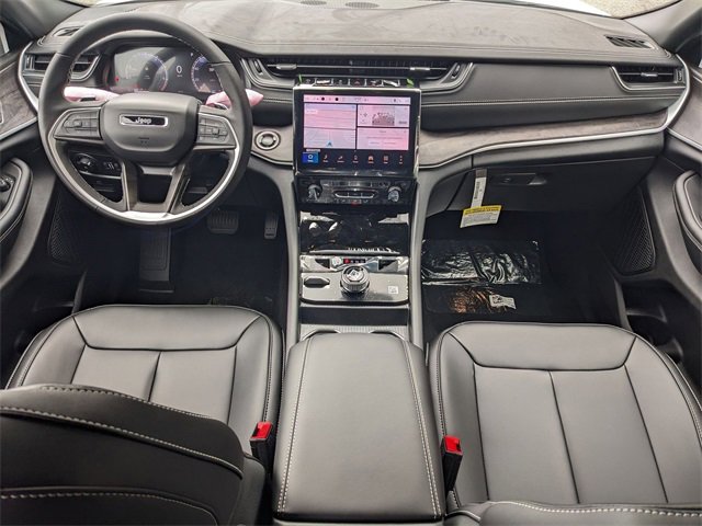 New 2025 Jeep Grand Cherokee Limited image 12