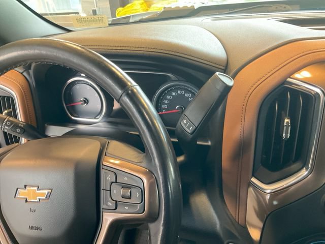 Used 2020 Chevrolet Silverado 3500 High Country w/ Gooseneck/5TH Wheel Package AWD/4WD image 17