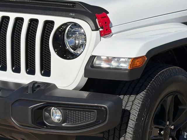Used 2022 Jeep Wrangler Unlimited Sahara image 4