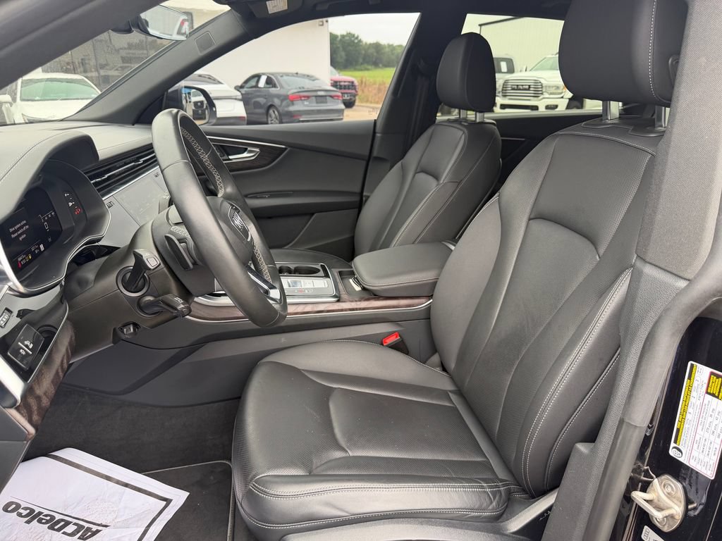 Used 2021 Audi Q8 Prestige w/ Prestige Package AWD/4WD image 31