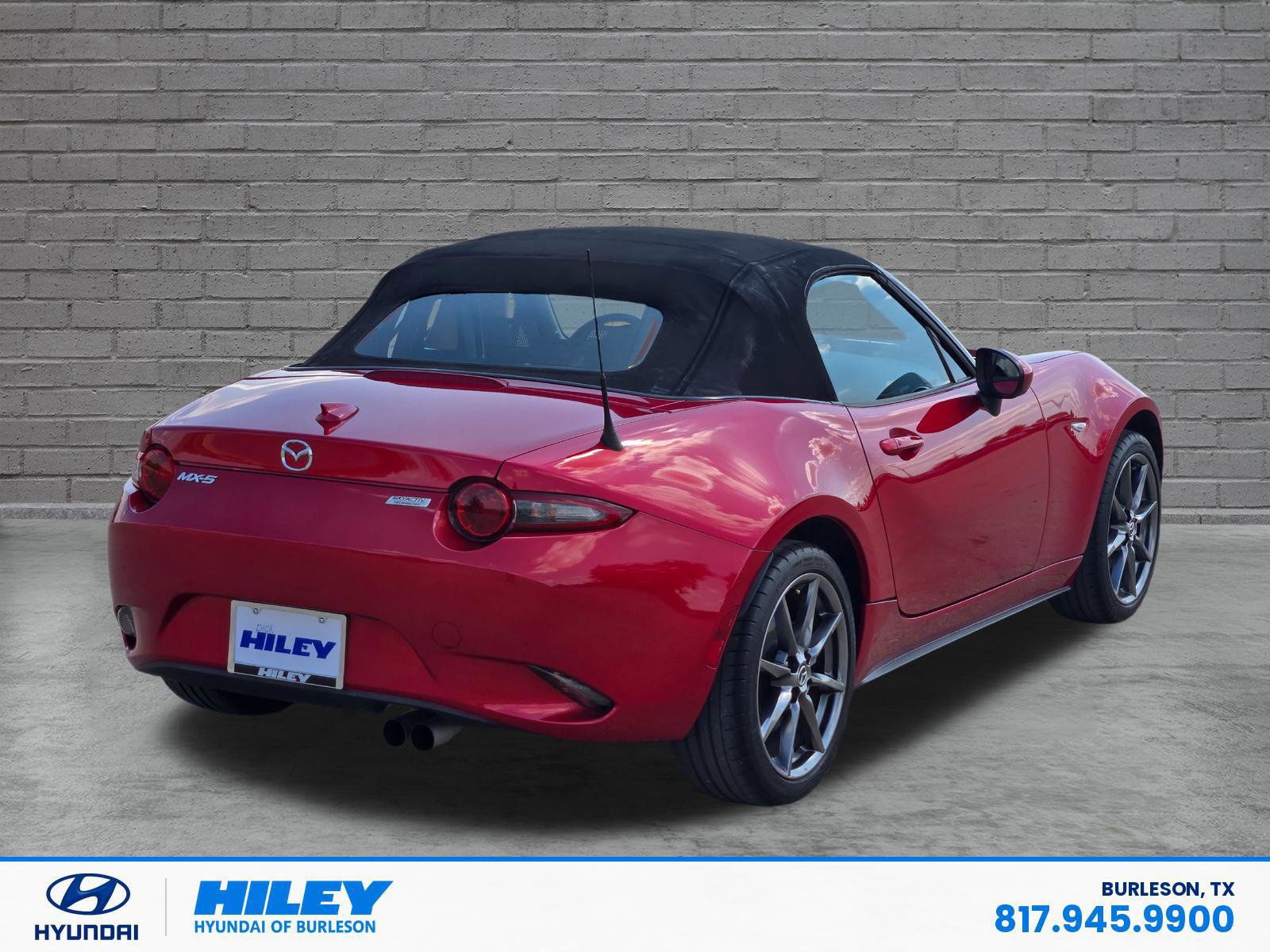 Used 2016 MAZDA MX-5 Miata Grand Touring RWD image 4
