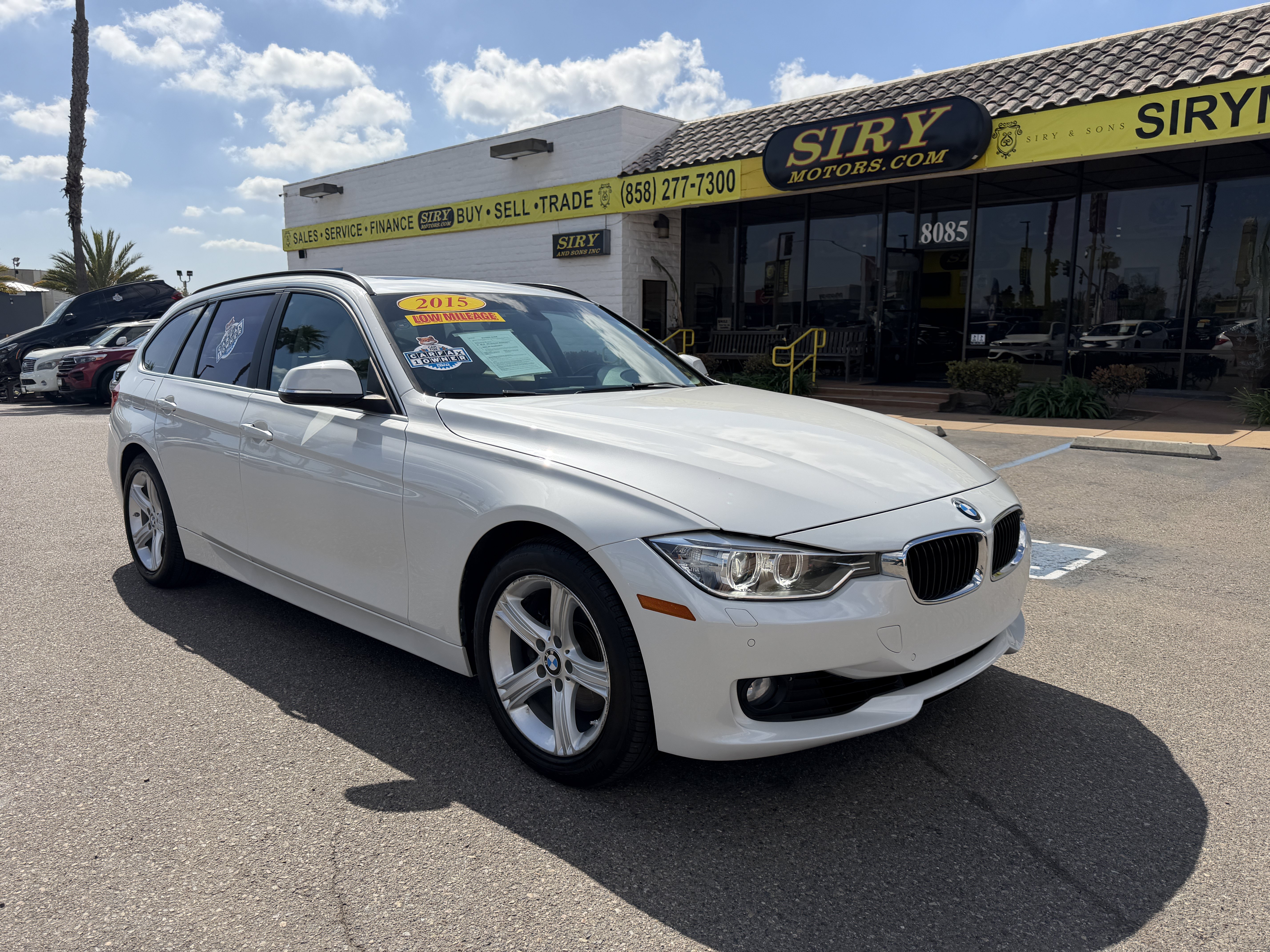 Used 2015 BMW 328i xDrive Wagon AWD/4WD image 1
