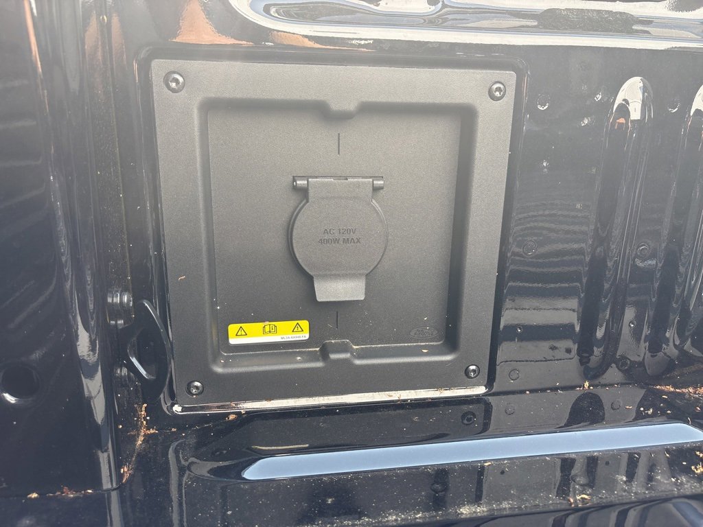 New 2025 Ford F150 XLT w/ Equipment Group 303A High image 25