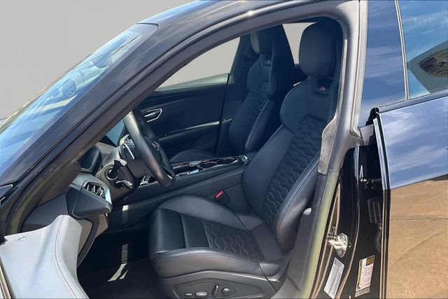 Used 2023 Audi RS e-tron GT w/ Carbon Performance Package AWD/4WD image 27