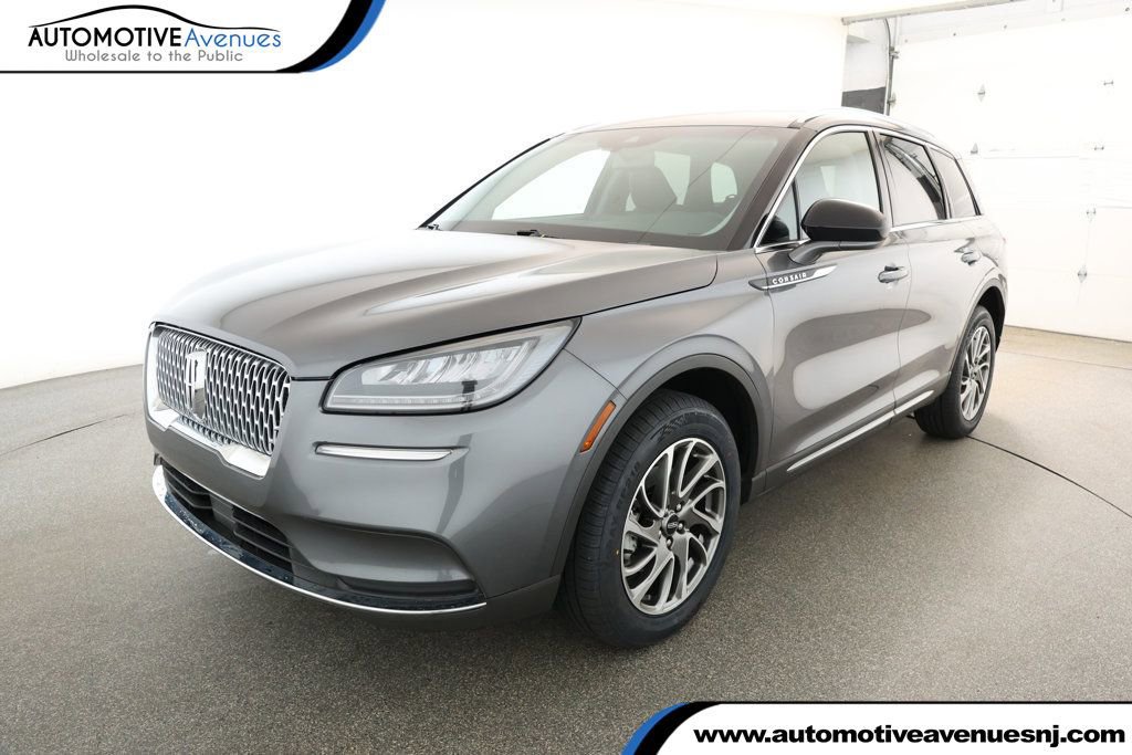 Used 2022 Lincoln Corsair AWD w/ Equipment Group 101A image 1