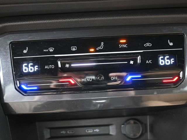 Used 2022 Volkswagen Tiguan SE image 22