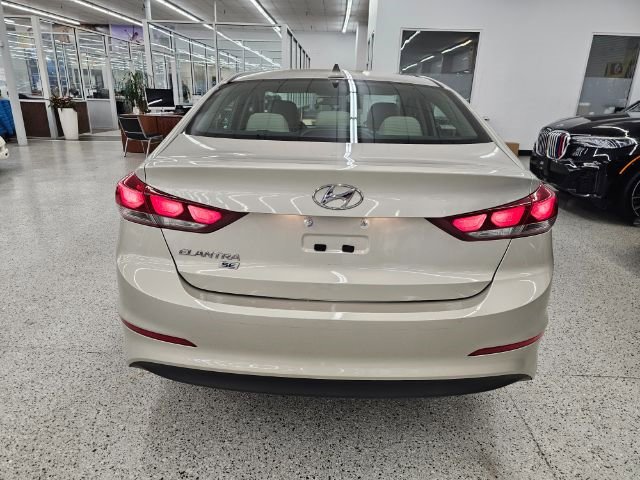 Used 2017 Hyundai Elantra SE image 5