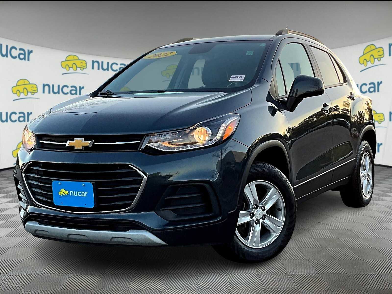 Used 2022 Chevrolet Trax LT w/ Driver Confidence Package image 3